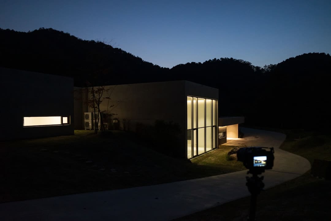 岚图锁定20万辆年销目标 公司称正与华为开展更深度合作